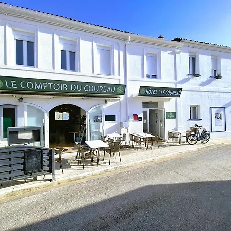 Le Coureau 2*
