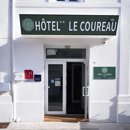 Le Coureau Hotel 2*