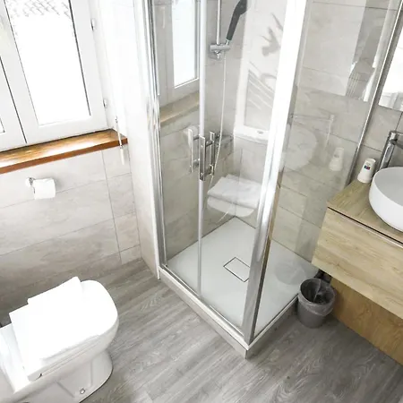 Le Coureau Hotel 2*